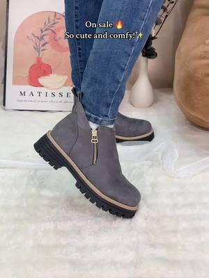 On sale 🔥 So cute and comfy!✨#viralvideo #spotlightfinds #tiktokshopholidayhaul #fyp #trendy #tiktokshoplastchance #tiktokshopnewyearnewaura #viralshoes #boots #comfy #fashion #fypシ #trendyboots 