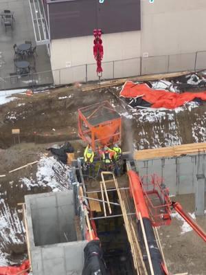 Getting creative in the cold. #abovetheiron #cranetok #constructionlife #hookingainteasy #unionmoney #girlsdoitbetter #hardatwork #brothersofthehook #construction #bluecollar #craneoperator #buildingamerica #cranelife #dirtyhandscleanmoney #womeninconstruction #constructiontiktok #tower #towercrane #towercraneoperator #towercranetiktok #CapCut 