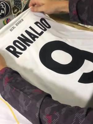 08/09 Real Madrid Ronaldo 9 #realmadridfc #ronaldo #cristianoronaldo #footballjersey 