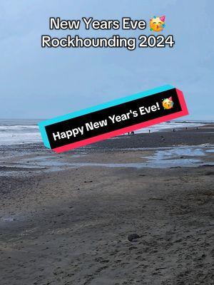 🎉✨ Rockin' into the New Year the right way—on the agate-packed gravel bars of Nelscott Beach! 🌊 The ramp access is delivering pure treasure, and it’s a perfect day to find your first gems of 2025! 💎 Grab your pouch, watch those waves, and head out after 2 PMish (check for surf advisories and weather before you head out) for some unforgettable New Year’s Eve rockhounding fun! 🪨🎆 Wishing you a sparkling start to the New Year and safe, productive hunts. Let’s make it a gem of a year! 🥳 #RockYourWorld #LincolnCity #OregonCoast #Rockhounding #AgateAddict #BeachTreasureHunting #PNWWonder #OregonRocks #ExploreLincolnCity  #NewYearsEve 