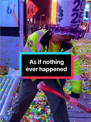 Sanitation workers dis the best job last night👏🏽 #nyc #nye #balldrop #timessquare #timessquarenyc 