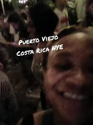 *I do not own the rights to this music* Puerto Viejo Costa Rica NYE 2025.  it was wall to wall people, fireworks, it was amazing#newyearseve #costarica #puertoviejo #solofemaletraveler #nakiadeon #beach 