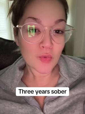 If you think alcohol is no longer serving you it’s because it never was. Start trying to stop and keep stopping until it clicks. You can do it. You are worth a sober life. #fyp #sober #sobermom #newyear #alcohol #dryjanuary #sobertok #sobercurious #sobriety #sobermomsoftiktok #sobertiktok #alcoholfreejourney #quitdrinking #quitsmoking #3years #healthy #weightloss 