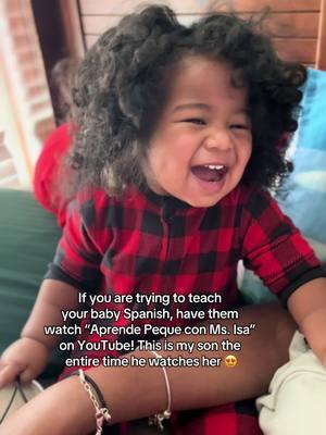 When it comes to being his favorite, Ms. Rachel got competition 👀🤣❤️ #fyp #toddlertok #toddlermom #afrolatina #afrolatino #spanishforbeginners #boymom @Aprende Peque 