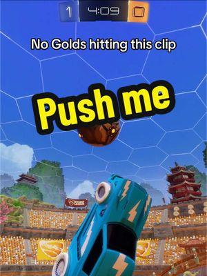 Replying to @Hello camera👴🏽 you’re prolly plat 1 #champ #rocketleague #rocketgodclips 