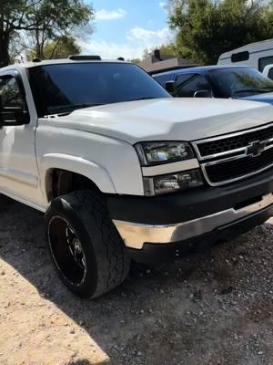 👨🏻‍🦯  #lbz #efilive #duramax #exergy #24s #stance #wide #fassfuelsystems #fleeceperformance #rds #paintedwindows #americanforcewheels #thick #GlowUp #views @FASS Diesel Fuel Systems @Perfection Wheels 