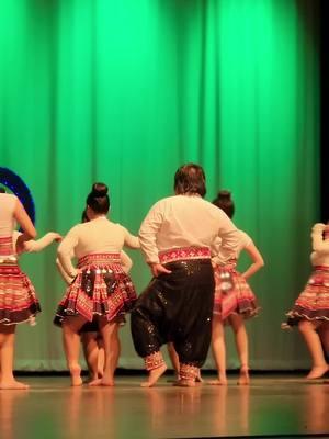 Gotta share all my fancams from the UAKE Recital! I made this dance in like a day 💀🤣 Just made it up on the spot and these dancers learned so quickly. Thankful for their hard work #hmong #hmoob #hmongdance #hmoobdance #hmongtiktok #hmoobtiktok 