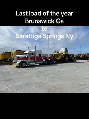 #w900 #truckers #foryoupage #kenworth #lowbed #8axlemafia #truckersoftiktok #dirtyhandscleanmoney #komatsuhd465 #brunswickga #saratogaspringsny #endoftheyear #bluecollar #fyp #oversize #grindtime 