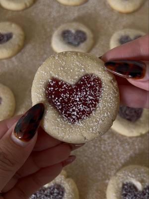 thumbprint heart cookies 💗these are my favorite valentines cookies yet 💌 ingredients:  ‪‪❤︎‬ 1 stick butter  ‪‪❤︎‬ 1/2 cup powdered sugar  ‪‪❤︎‬ 1 egg yolk  ❤︎ 2 tsp vanilla  ❤︎ 1 cup AP flour  ❤︎ pinch of salt                                          #baking #bakingtiktok #bakingrecipe #EasyRecipe #FoodTok #foodtiktok #valentines #ValentinesDay #cookie #cookies #thumbprintcookies #pinterest #valentinesdaybaking 