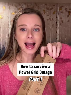 How to survive a power grid outage: solar crank radio edition. #survivalgear #survivalkit #bugout #bugoutbag #powergrid #poweroutage #emergency #emergencypreparedness #solarpower #powerbank #crankradio #solarradio #solarpowerbank 