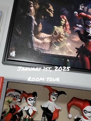 Happy New Year, may 2025 be a prosperous year to all my fellow collectors.  #xmstudios #sideshowcollectibles #prime1studio #obsessed #collectionobsession #nerdcave #dccomics #nerdtok 