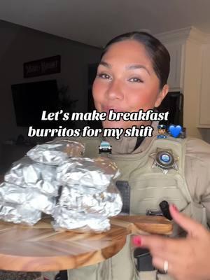 Starting off the New Year right 🌯♥️ #copsoftiktok #patrollife #Newyearsday #trendingsong #creatorsearchinsights #breakfast #lawenforcement #sheriffdeputies #femalecop #policeofficer #policeoftiktok #cookwithme #cookingasmr #chorizoconhuevo #fyp #viralvideo #womeninlawenforcement #patrolofficer #grwmforwork 