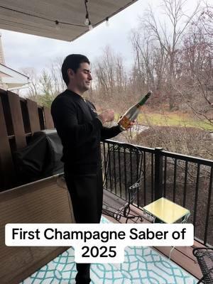 Hello 2025 #veuveclicquot #champagne #saber #sabrage #sabragechallenge #sabebro #sabebro88 #thesabebro #partytime #avanti #savoia #philly #2025 #happynewyear #fyp #italian #mc2 #saintbarth  #veuverich #sciaboliamo #