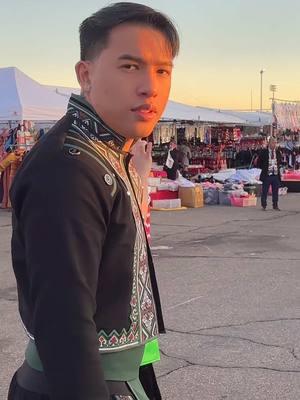 If you wanted to pov pob u could’ve just said so 🤷🏻‍♂️❤️ outfit provided by Mai Neng Unique Fashion Design @Johnny Valentine #soal #soalmate #soaldier #povpob #lao #laos #hmong #hmongnewyear #hny #prank #funny #comedy #johnnyvalentine #dontslipaway #romance #Love #Relationship #couples #dating #hmongfit #hmongoutfit 