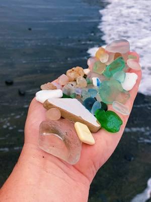 #seaglass #seamarble #seapottery #scrabbletile #seacrystals #milkglass #washedup #beachcomb #bigwaves #northshore #mauihawaii #2025 #happynewyear 