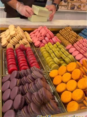 #macaroons #ladureemacarons #aventuramall #sephora #ladureeparis @Ladureeparis 