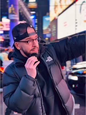 𝐇𝐀𝐏𝐏𝐘 𝐍𝐄𝐖 𝐘𝐄𝐀𝐑 𝐖𝐄𝐏𝐀! Let’s keep the ball rolling! 🎤2️⃣🪩2️⃣5️⃣ 📍 @Times Square NYC#BeatboxGenius#BeatboxGenius #TimesSquare #TimesSquareNYC #NewYears #NewYorkCity #Beatbox #VocalPercussion #Acapella #BronxNative #Wepa 