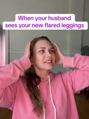 My husband’s reaction to my new @YEOREO  flared leggings 😊 #flaredleggings #leggingswithpocket #leggings #gymwear #yeoreo #husbandsreaction #TikTokShop 