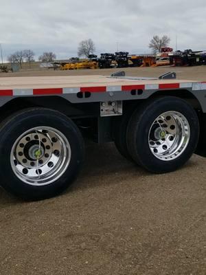 10 wide Badass! #trailking #lookforthetriangles #followtheleader #mywork #southdakota #lowboy #heavyhaul #peterbilt #freightliner #mitchellsd #kenworth #fyp #foryourpage #foryourpageofficial #heavyhaullife #washthetruck #bluecollar #legends #legendary #leaderofthepack #trailkingind #heavyhaulnation #heavyhaultictoc #madeinsouthdakota #hydraulicdetachabletrailer #whereiswaldo #truckerlife #truckers #truckersoftiktok #truckerslife #trucker #trailkinglowboy #oversize #trailkingtrailers #southdakotasmokeshow #southdakotatiktok #southdakotacheck #agtrailer #agslidetrailer #anotherlevel #americanbuilt #50yearsinbusiness #buildingsuccess #50yearanniversary #canada #canadianheavyhaul #redhead 