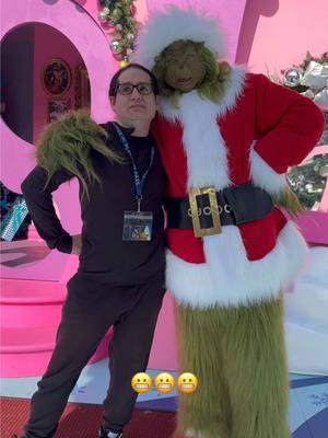 #unitok #universaltok #universaltiktoks #universaltiktok #distok #disneytok #disneytiktok #disneytiktoks #grinch #thegrinch #grinchmas #drseuss #howthegrinchstolechristmas #whoville #xmas #thegrinchwhostolechristmas #catinthehat #universalstudios #universalstudioshollywood #universalmoments #whobilation #disneyparks #disneylife #disneylove #disneymagic #scoobydoo #cute #mickeymouse #explorepage #fyp #beautyandthebeast #nightmarebeforechristmas #jackskellington #tnbc #cindylouwho #marthamaywhovier #haireverywhere #funny