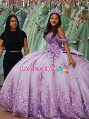 Comment if you’re a 2025 #Quince Queen & want to be on our show!💜👑 @Moda2000 #PlanningMyQuince #Moda2000 #quinceañera #dresses #shopping 