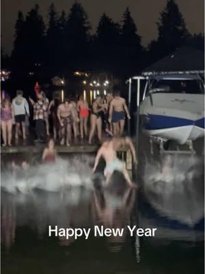 #newyear #newyearseve #happynewyear #meaningfulmama #newyearcelebration #coldplunge #coldplungechallenge #lakelife #parentingteens #polarbearplunge #ringinthenewyear #newyearsevecelebration #newyearsevecountdown 