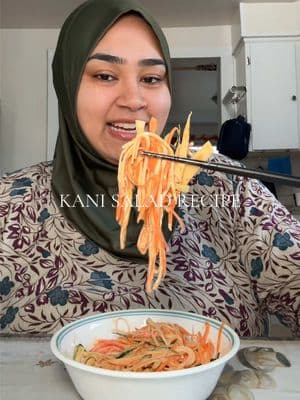 Starting off the New year with a Kani Salad recipe, it’s one of my son’s favorite dishes!🦀🥕🍎🥒 10 sticks of imitation crab  1 large carrot  1 small onion 1 apple  1 cucumber  1/2 cup mayo  1/4 cup sriracha  1 tbsp rice vinegar  1 tsp sesame oil  #kanisalad #kanisaladrecipe #saladrecipe #saladsoftiktok #sharmineats 