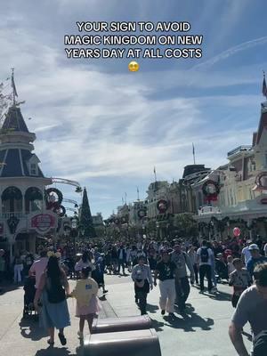 We stayed for about an hour and dipped because my social anxiety couldn’t handle it 🤣 #disneyworld #disney #newyearsday #crowded #disneycrowds #disneyupdates #magickingdom #orlando #orlandoflorida #socialanxiety 