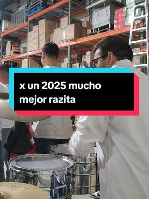 empezando el año con todo vendito dios #zapateados #taroleros #banda #sinaloense #miestilo #lomejor #sones #jaripeyeros #jinetes #toros #montas #sinaloa #arribaelroble #fbyツ #añonuevo #2025 