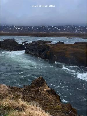 I love earth I’m forever grateful for her and all the opportunities I’ve had to explore her 💙 #iceland #icelandtravel #icelandadventure #travel #travellife #wondersoftheworld #nature #Outdoors #waterfalls 