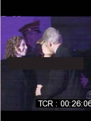 It’s Chelsea smiling while Bill and Hillary kiss for me 🥰 #hillaryclinton #billclinton #chelseaclinton #family #Love #cute #fyp #fypシ #cute #couplegoals 