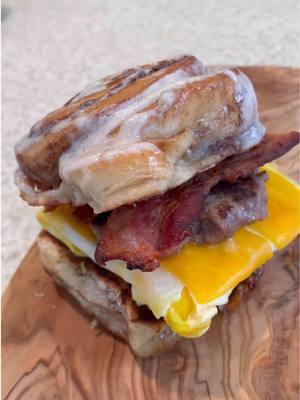 Cinna-buns😩 #grubspot #cinnamonroll #bacon #cheese #egg #foodtiktok #fyp 