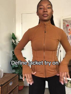 Got the @lululemon define jacket (sz 4) in camel luon fabric and i get the hype #lululemondefinejacket #bbljacketlululemon #luon #tryon 