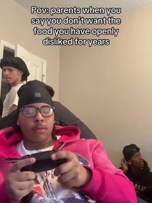 bro in the back a ghost😂 #viral #treball #funny #dislike #foo #relatable 