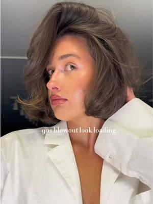 90’s blowout look on a bob for the win… always #bob #shorthair #blowout #easyhairstyles #voluminoushair 