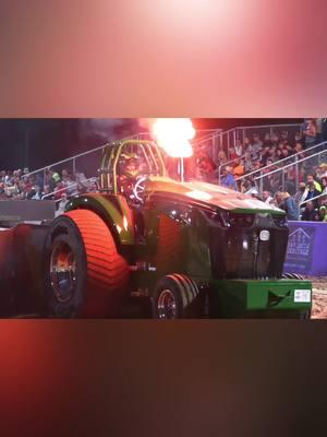 This candle is too hot to handle 🕯️ 🔥 #johndeere #rockwoodpa #prostock #smoker #tractor #tractorpulling