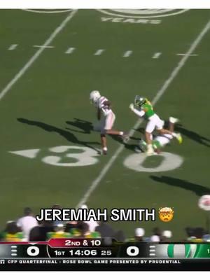 Bro alr got 86 yards and a touchdown 3 minutes into the game 😭 (via @ESPN) #jeremiahsmith #ohiostate #oregon #rosebowl #CollegeFootball #d1 #playoffs 