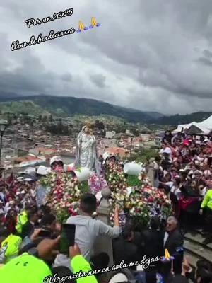 #azogues #azogues_ecuador🇪🇨 #virgenmaria #madredelanube🙏🥰🥺❤ #🙏🙏🙏 