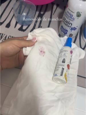 Lo mejor para remover manchas en casa  #stainremover #removedordemanchas #staintreater #quitamanchas #hometipsandtricks #missmouthsmessyeater #missmouthstainremover 