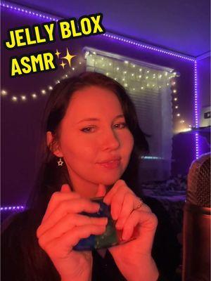 ahh had so much fun finally trying these out!🥳 sticky squishy sounds are right up my alley and these did not dissapoint🤩 what do you think? also thanks so much daniella for getting me these off my throne wishlist!🤗🫶🏻💕 #asmr #jellyblox #jellyblocks #squishyasmr #stickyasmr #whisper #mouthsounds 