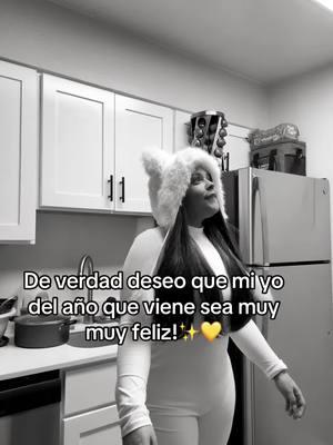 01 de enero 2025. .  Que este año que hoy comienza deje atrás las cargas del 2024 , los conflictos innecesarios, las expectativas ajenas, que te ames, que te ponga como prioridad, que priorices tu paz, tu amor propio, que te dediques tiempo a ti mism@ y pongas limites sin culpa, que las noches sean para descansar, no para preocuparte , y los días estén llenos de momentos que realmente te nutran, te enseñen que eres tu mejor proyecto, que este año sea para crecer, enfocarte en lo que importa y avanzar con propósito hacia tus sueños. 💛✨🙏🏼#foryoupage #viralvideos #virał #paratiii #fyp #viralvidio #baile #vallenatodelbueno #vallenatosromanticos #vallenatosdedespecho #vallenatoconsentimiento #vallenstosparaelalma #vallenatodelbueno #amorpropio♡ 