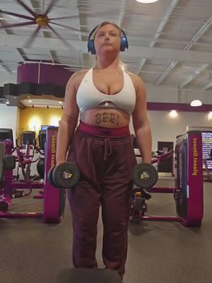 whose the 16th?  #gymshark #PFofTN #squats #planetfitness #judgefreezone #mcminnvilletn #tennessee #planetfitnessgym #weightlifting #GymTok #gymsharkwomen #biceps #bicepcurls #muscle #musclemommy #1998 