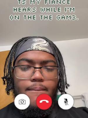 I think her phone tweaking cause I don’t hear it 🤷🏾‍♂️#goldj #goldjgaming 