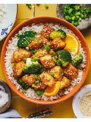 Skip the takeout and try this healthier version of orange chicken!⁠ ⁠ The chicken is air fried to crispy tossed with a homemade orange sauce. Did I mention they are gluten-free? ⁠ ⁠ This is the perfect dish for meal prep, lunch boxes, and healthy dinner!⁠ ⁠  Recipe link in profile! Find more delicious, easy, and healthy recipes on the blog at iheartumami.com .⁠ .⁠ .⁠ .⁠ .⁠ #orangechicken #airfriedchicken #chickenrecipes #airfryerchicken #airfryerrecipes #crispychicken #glutenfreeorangechicken #glutenfreerecipes #healthyrecipes #EasyRecipes #takeoutathome #mealprep #sundaymealprep #familyfriendlymeals #DinnerIdeas #dinnerrecipes #leanprotein⁠ .⁠ https://iheartumami.com/air-fryer-orange-chicken/ 