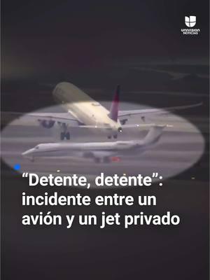 ✈️😱 Así fue el momento en que un jet privado parece acercarse a un avión que despegaba. El avión de Delta estaba despegando cuando el jet privado más pequeño parecía acercarse en el aeropuerto en Los Ángeles, California. “¡Deténganse, deténganse, deténganse!“, se escucha en comunicación con la torre de control. La Administración Federal de Aviación está investigando el incidente, aunque dijo que “el jet no cruzó la línea de borde de la pista”. #Avión #incidente #airplane #jet #jetprivado #Delta #UniNoticias #UnivisionNoticias 