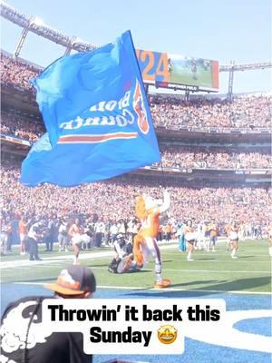 Ready to see #BroncosCountry for our last regular-season home game! #broncos #nfl #throwback #game #footballtiktok #hors 