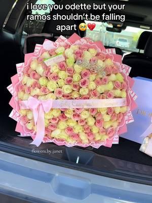 why do influencers get bouquets falling apart💔 flowers.by.janet on ig ✨ #foryoupage #fyp #trending #fypシ #floristsoftiktok #florist #ramosbuchones #ramo #viral #trending #odette #odetteeffect 