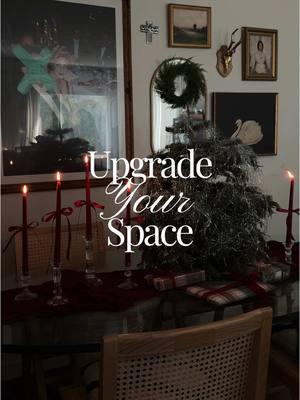 Upgrade my space for the holidays #upgradeyourspace #holidaydecor #diningroom #diningtabledecor #bowdecor 