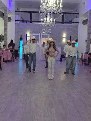 Dariana's  #surprisedance #fyp #baile #15 #quinceañera 