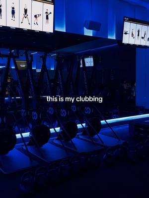 2025 Clubbing be like 💪🏼@Club Studio  #mykindofclubbing #wellnessfyp #fypwellness #gym #orangecounty #losangeles #GymTok #redlighttherapy #cryotherapy #creatorsearchinsights 